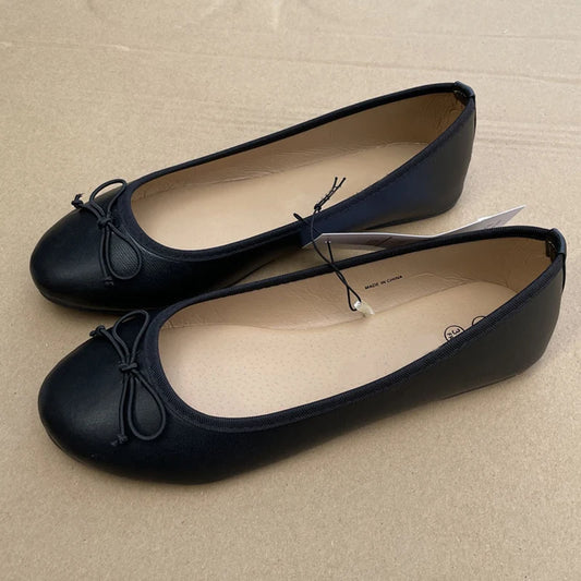 Graceful Leather Ballerinas