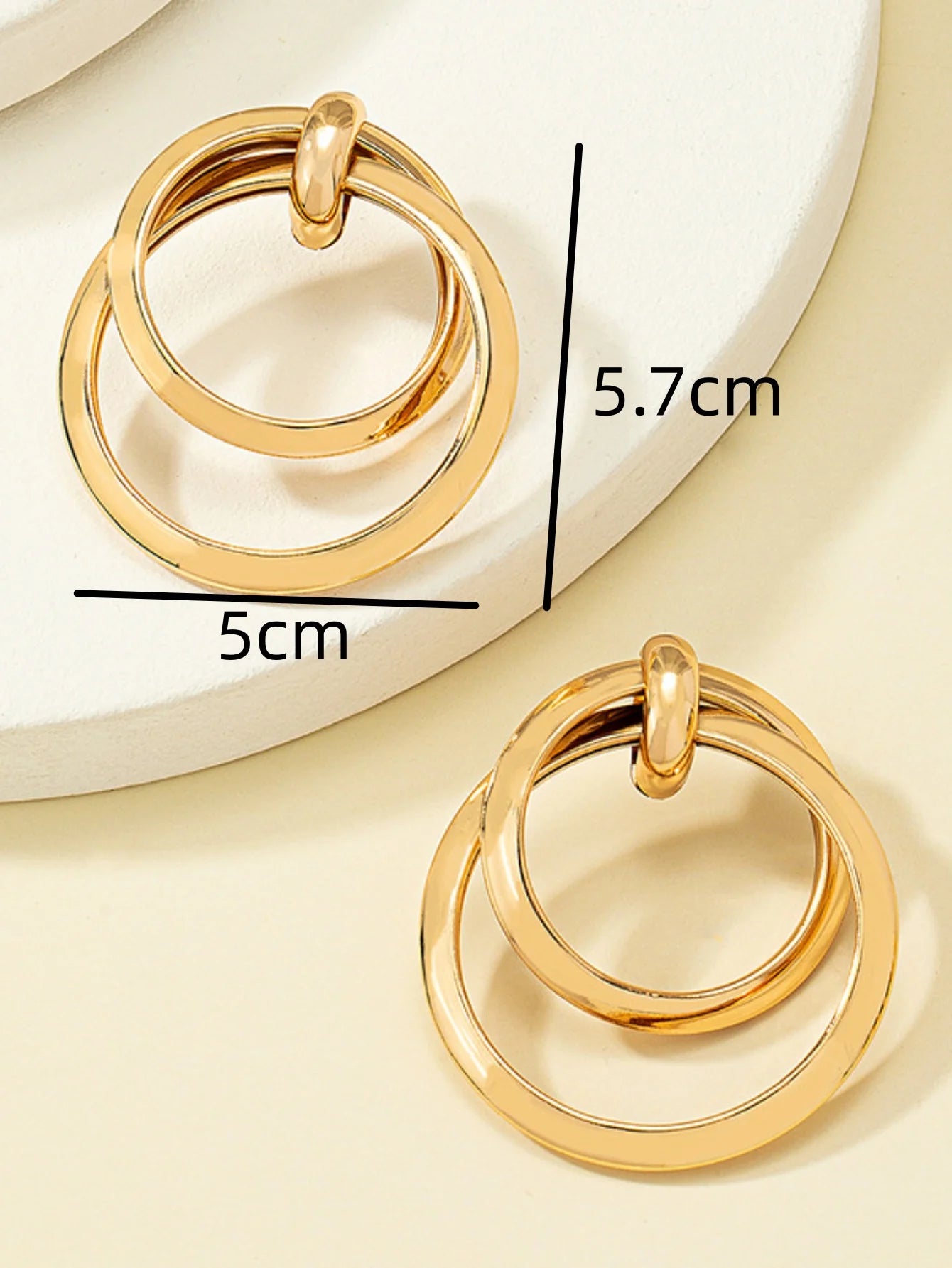 2 Piece Geometric Circle Earrings